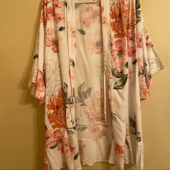 Amazon - Picture 4 of 7